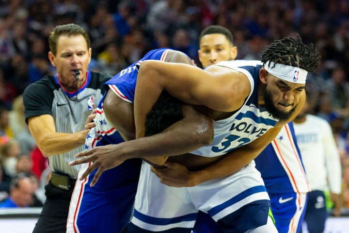 Bitka v NBA! TAKTO vyzerá súboj obrov